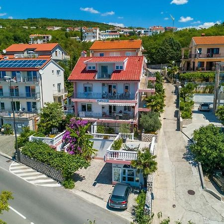 Apartmani Visnja Crikvenica Luaran gambar