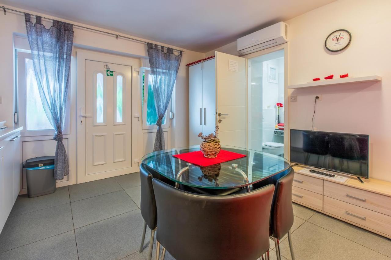 Apartmani Visnja Crikvenica Luaran gambar