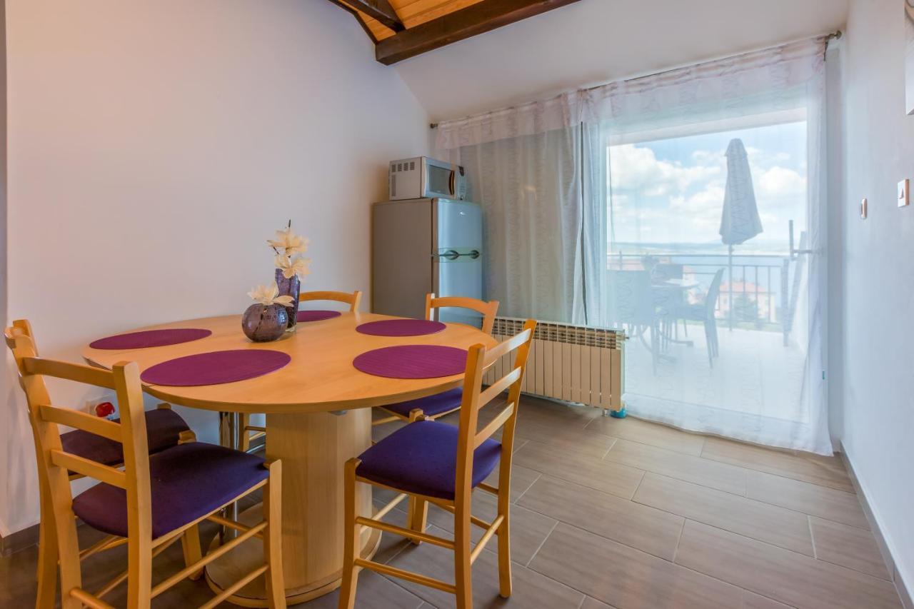 Apartmani Visnja Crikvenica Luaran gambar